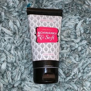 Perfectly posh feet lotion